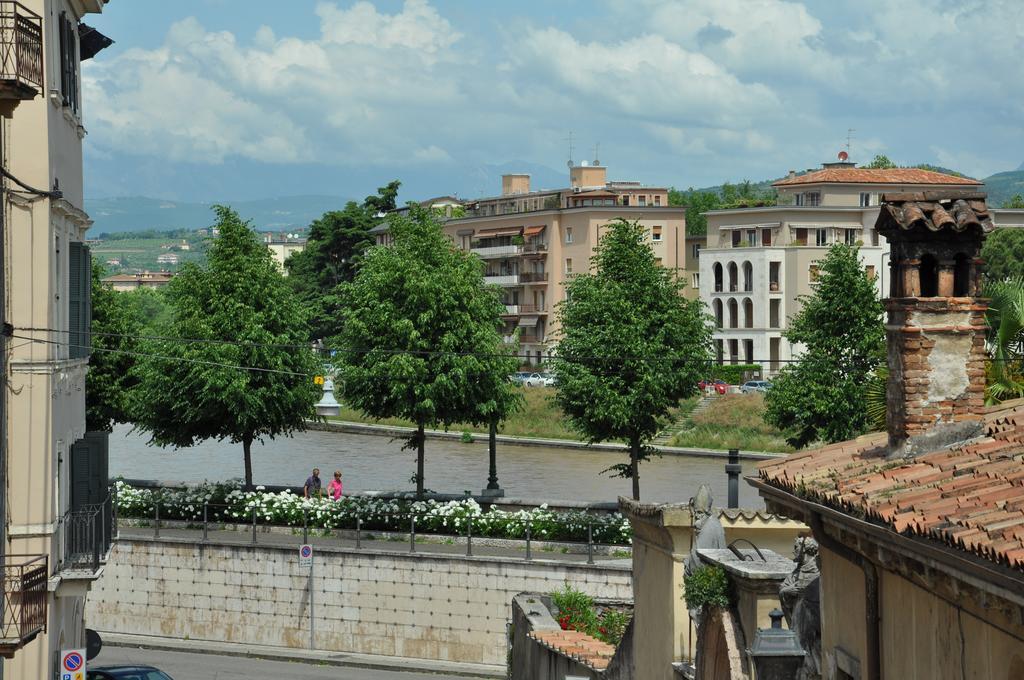 Casa Fola - City Centre Rooms Verona Luaran gambar